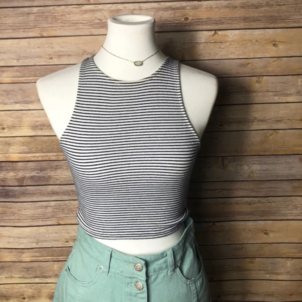 American Eagle Crop top